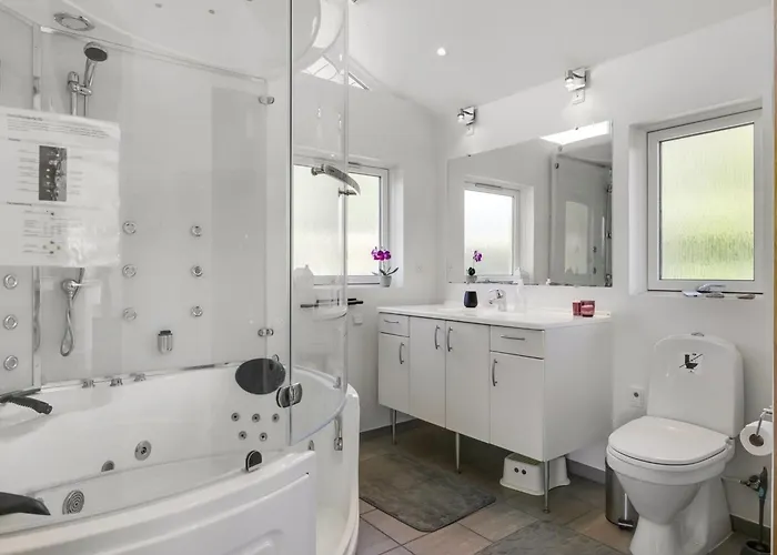 Toja - 700m From The Sea By Interhome Holiday home Nedre Lysabild