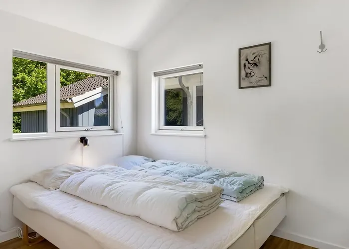 Toja - 700m From The Sea By Interhome